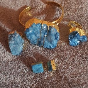 SJ Set - Bracelet,💙 2 Rings, 💙 1 pair of earrings 💙